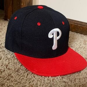 Adjustable Phillies hat